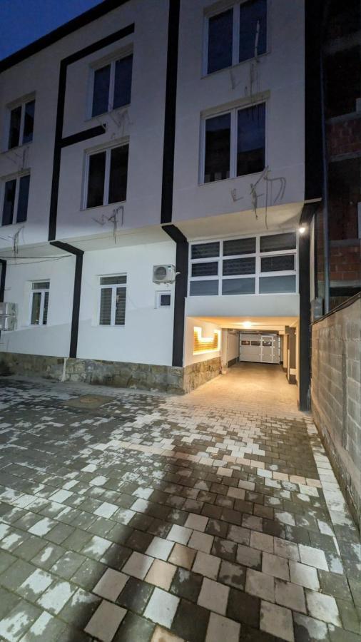 Park Apartment *